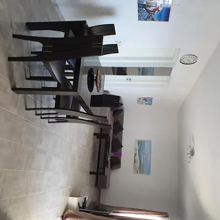 Santorini Grace Villa N01 Foinikiá